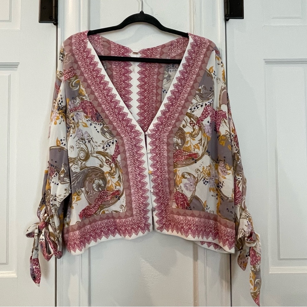 Free People For Urban Outfitters Catch Me If You Can Top, Size M